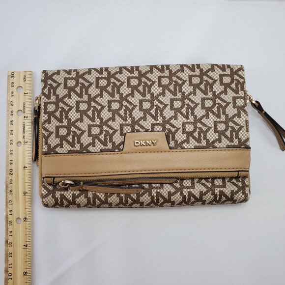 DKNY Monogram Canvas & Leather Beige/Brown Clutch With Zip Pocket - Picture 8 of 10